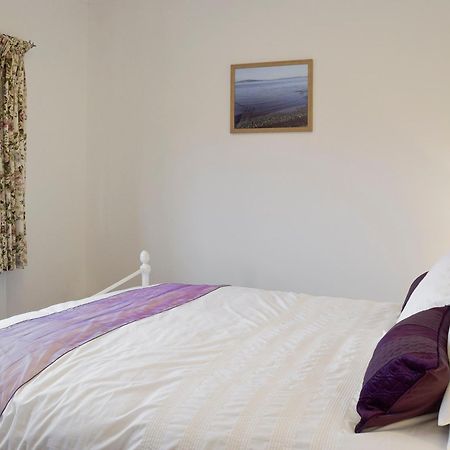 Sea Breeze Villa The Mumbles Bagian luar foto